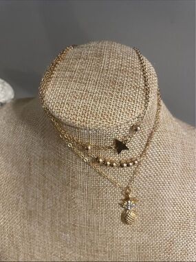 Layered Gold-Tone Star & Pendant dangle braclet